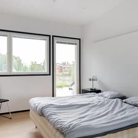 Gaia! - Luxury With Jacuzzi And Close To Trainstation 10 Minutes From City! 1,5 To Helsinki *