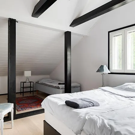 Βίλα Gaia! - Luxury With Jacuzzi And Close To Trainstation 10 Minutes From City! 1,5 To Helsinki *