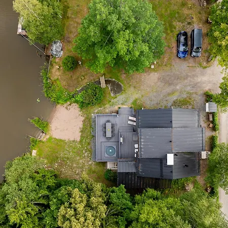 Gaia! - Luxury With Jacuzzi And Close To Trainstation 10 Minutes From City! 1,5 To Helsinki *