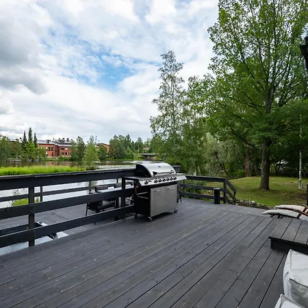 Gaia! - Luxury With Jacuzzi And Close To Trainstation 10 Minutes From City! 1,5 To Helsinki