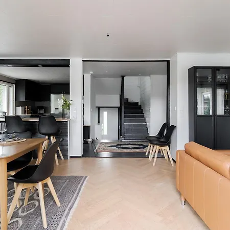 Gaia! - Luxury With Jacuzzi And Close To Trainstation 10 Minutes From City! 1,5 To Helsinki *