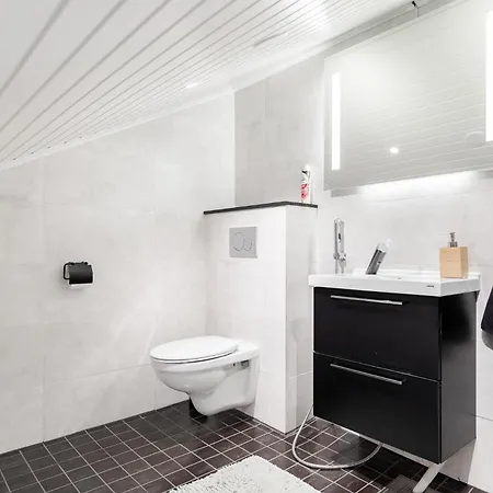 Gaia! - Luxury With Jacuzzi And Close To Trainstation 10 Minutes From City! 1,5 To Helsinki Tampere