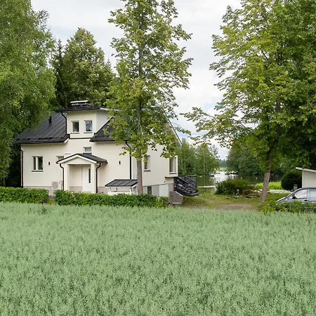 Gaia! - Luxury With Jacuzzi And Close To Trainstation 10 Minutes From City! 1,5 To Helsinki Villa