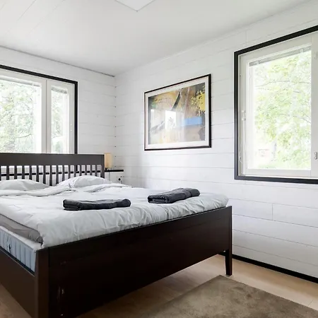 Gaia! - Luxury With Jacuzzi And Close To Trainstation 10 Minutes From City! 1,5 To Helsinki